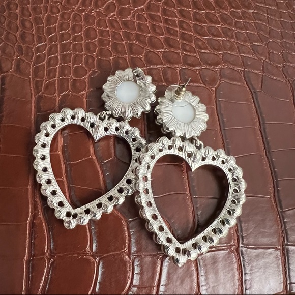 H&M Silver & White Pearl Heart Shaped Drop Dangle Large Medium Pretty Earrings - Picture 10 of 16